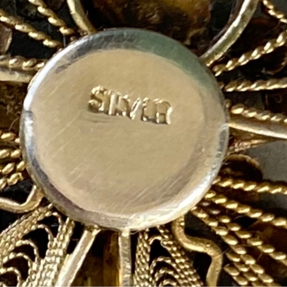 Vermeil (gold wash over sterling) filigree butterfly pendant with enameling - Picture 3 of 8